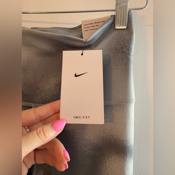 Nike One Dri-Fit Grey White High Rise Full Length Leggings Size Small NWT - Picture 7 of 11